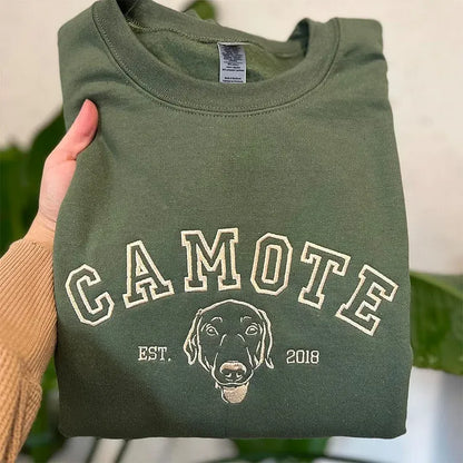 Vêtement brodé avec le nom et portrait de votre animal